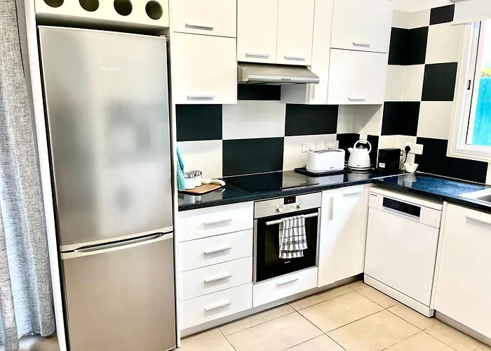 Pafia Crown-jewel 2b, Pool, Prime Location,