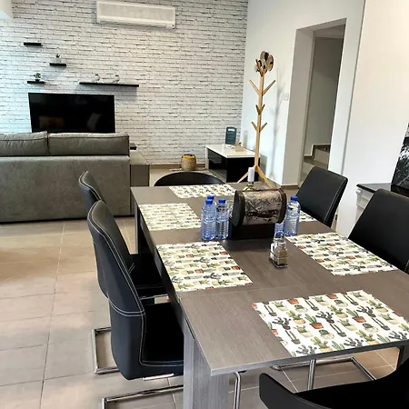 Apartament Pafia Crown-jewel 2b, Pool, Prime Location, Paphos